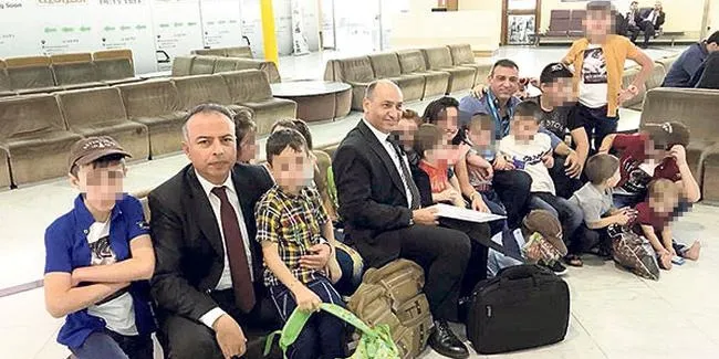 Irak, o çocukları Türkiye’ye iade etti
