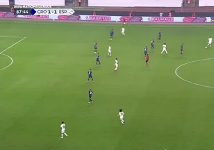 Merino İspanya'yı geri döndürdü!