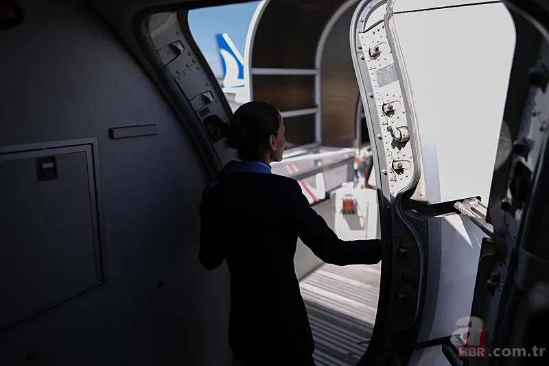 Babalar Günü'ne özel AJet uçak bileti kampanyası! İndirimli bilet nasıl alınır, şartlar neler? Hangi rotalarda geçerli? 2