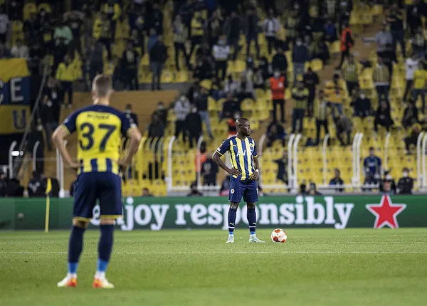 Fenerbahçe Olympiakos maç özeti golleri! FB Olympiakos özet, goller, önemli anlar!