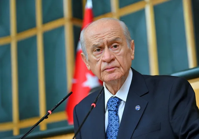 mhp-lideri-devlet-bahceliden-emniyet-mudurlerinin-aciga-alindigi-olayla-ilgili-flas-sozler-hedef-cumhur-ittifa-1715682165437.jpeg MHP lideri Devlet Bahçeli'den emniyet müdürlerinin açığa alındığı olayla ilgili flaş sözler: Hedef Cumhur İttifakı ve Türkiye - 5