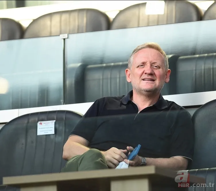 Süper Lig ekibine Almanya'dan talip! Başakşehir için ilk görüşme yapıldı 11