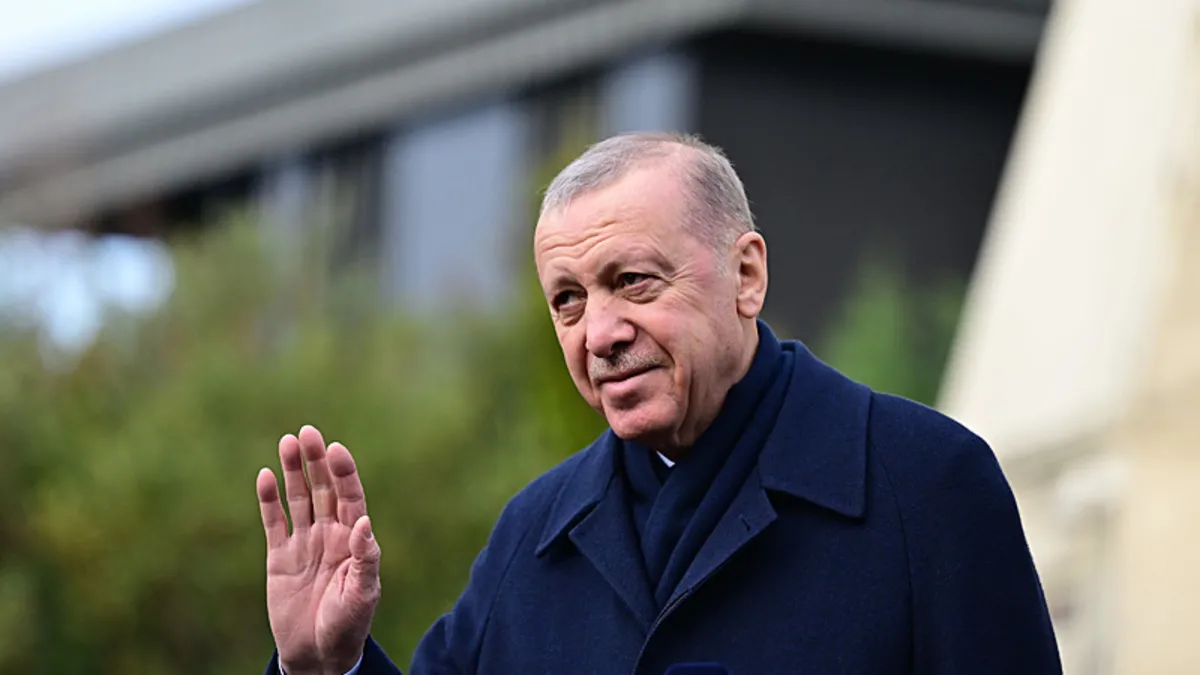 Başkan Erdoğan'dan diplomasi trafiği: Pazartesi günü Trump'la görüşeceğim