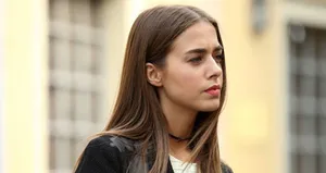 Bensu Soral trafikte tacize uğradı!