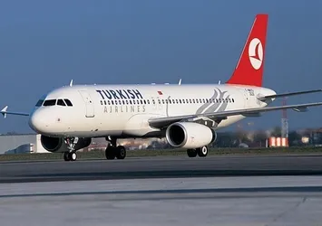 THY uçağı Mısır'a acil iniş yaptı
