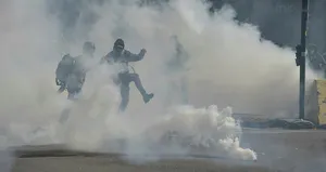 Fransa savaş alanına döndü