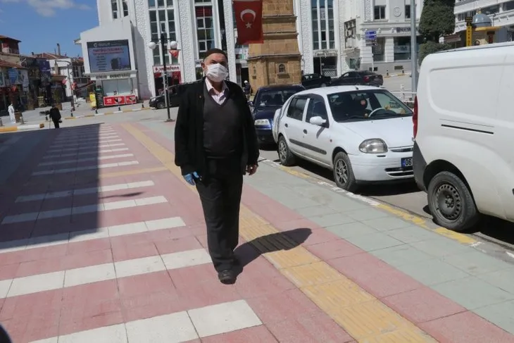 65 yaş üstü vatandaşlar 50 gün sonra sokakta! İşte o görüntüler