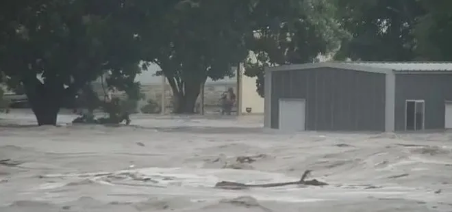 ABD’nin Teksas eyaletinde sel faciası! Çok sayıda ölü ve kayıp var