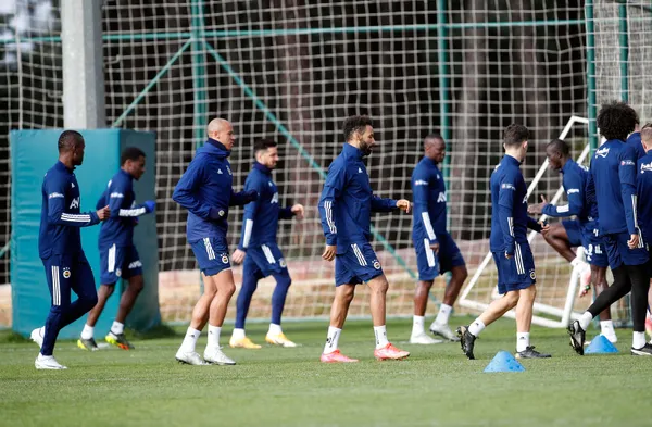 Emre Belözoğlu kararını verdi! İşte Fenerbahçe - Gaziantep maçının 11’leri