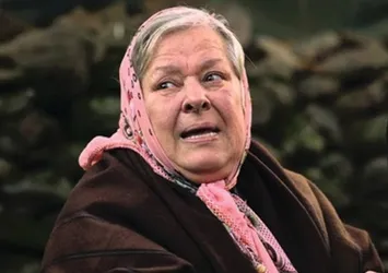 Usta oyuncu Jale Aylanç hayatını kaybetti