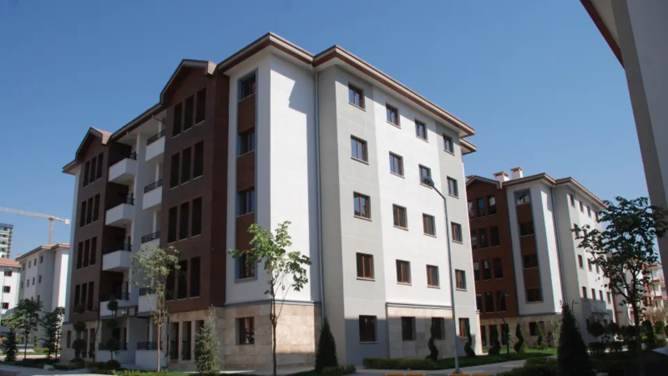 TOKİ'den bayram müjdesi! 163 bin TL'ye ev fırsatı! Aylık taksit 1.442 TL'den, 10, 15 ve 20 peşinat fırsatı! | İşte il il fiyatlar 🏠