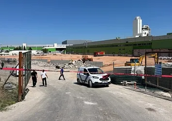 Kocaeli'de doğal gaz paniği! Boru hattı delindi
