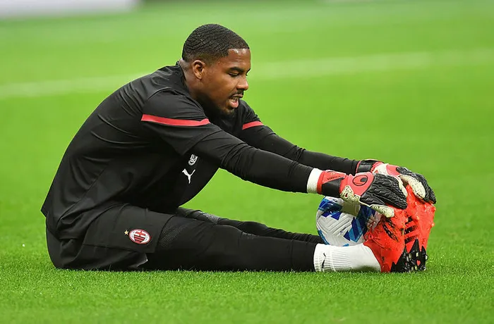 Milan'ın kalecisi Mike Maignan 10 hafta yeşil sahalardan uzak kalacak - 3