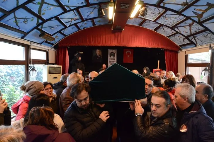 Usta oyuncu Erdoğan Sıcak son yolculuğuna uğurlandı! Usta isme cenazede büyük vefasızlık