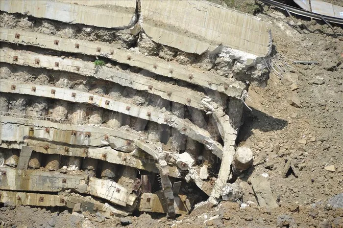 baskentte-hizmet-degil-sorun-belediyeciligi-alarm-veriyor-ankara-yollari-camur-ve-cukur-deryasina-dondu-1770120167213.png foto:ahaber.com.tr