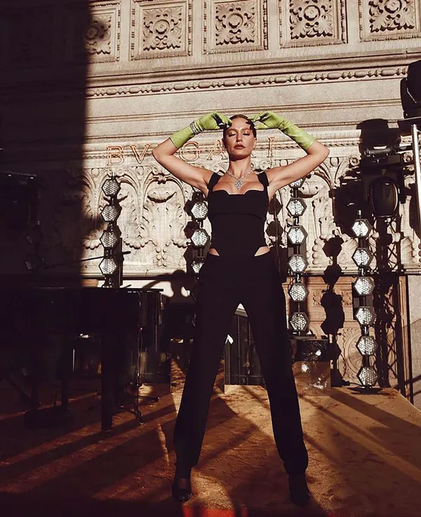 1634535190739.jpg Serenay Sarıkaya'dan milyonluk yatırım! Tüm kazancıyla... - 2