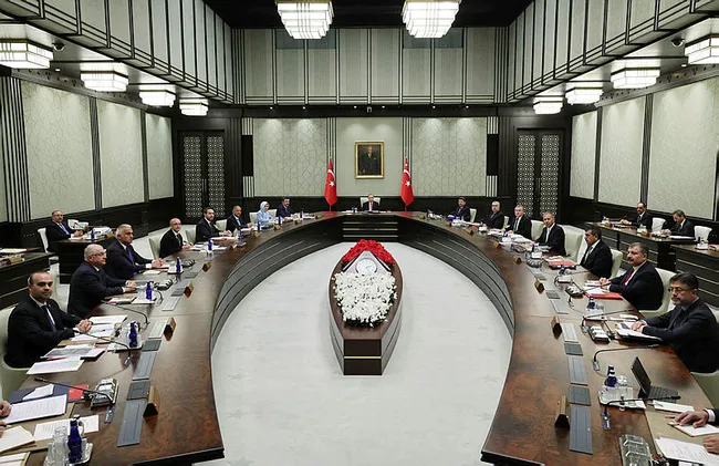 Kabine sonrası Cevdet Yılmaz ve Mehmet Şimşek’ten A Haber’e özel açıklamalar! Ekonomide yeni dönem nasıl olacak?