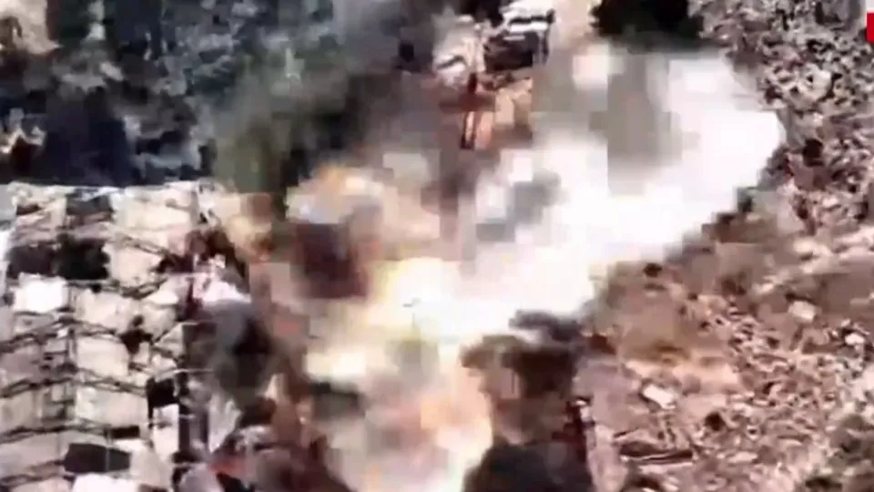 İsrail İran’da füze rampasını vurdu!