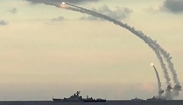 Ukrayna Rusya savaşında son durum: 20 füze saldırısı! 12 Kalibr füzesi imha edildi