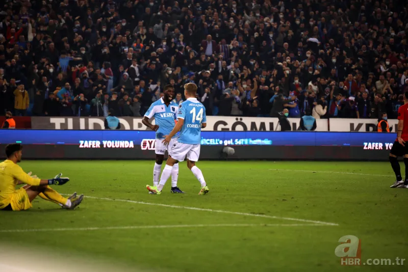 Trabzonspor Abdullah Avcı ile 26 sezonun en iyi dönemini geçiriyor! Bileği bükülmüyor 23