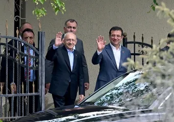 CHP'de derin kavga! Kemal Kılıçdaroğlu ve Ekrem İmamoğlu'nun safları netleşiyor: Kilidi kongre çözecek
