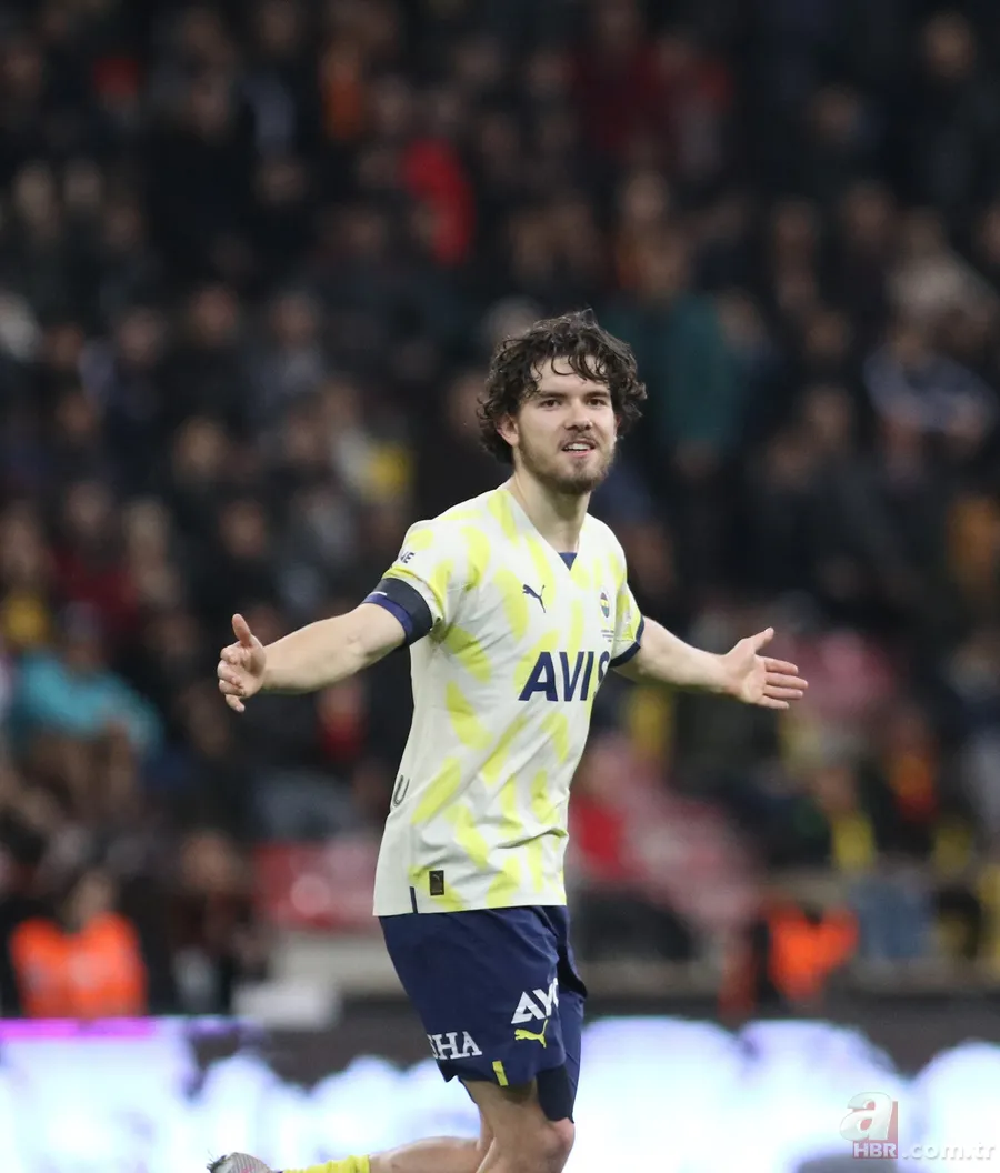 Sivasspor-Fenerbahçe maçı için muhtemel 11'ler: Fenerbahçe 7 eksikle Sivas’ta! 14