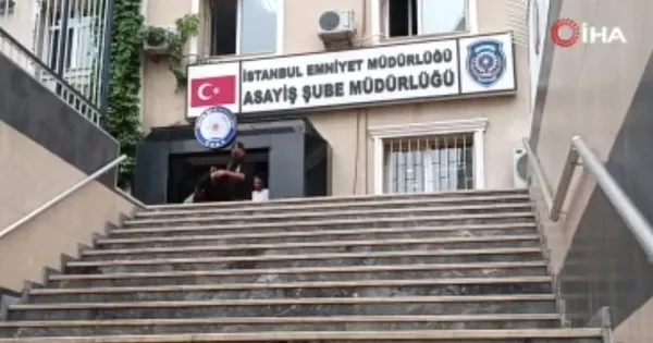 is-insanina-akilalmaz-vurgun-tek-bir-telefon-8-milyon-lirasina-mal-oldu-1691911896617.jpg İş insanına akılalmaz vurgun: Tek bir telefon 8 milyon lirasına mal oldu! - 1
