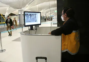 İstanbul Havalimanı'nda koronavirüs nedeniyle termal kamera kontrolü devam ediyor!
