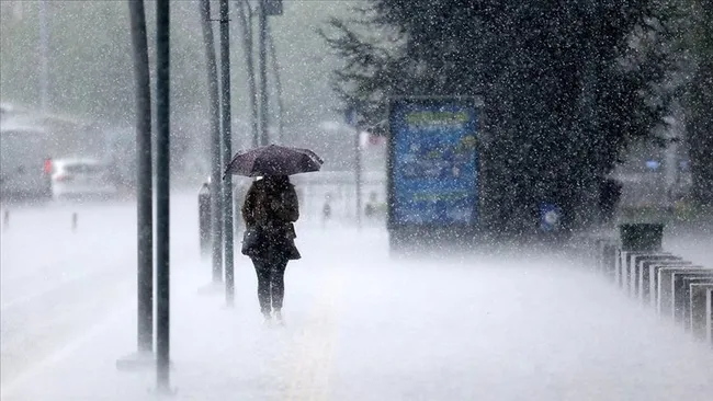 Meteoroloji’den İstanbul dahil birçok ile sağanak yağış uyarısı - 1