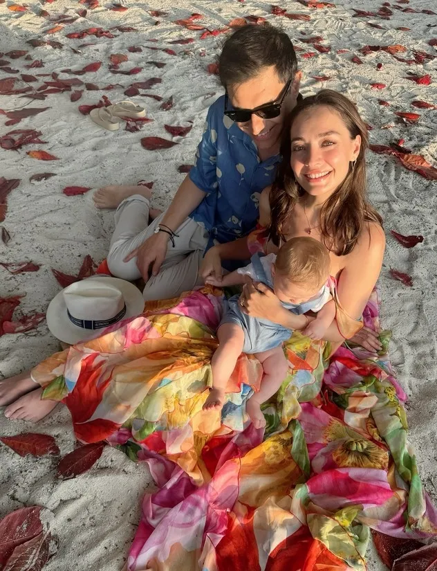 cansel-elcin-ve-zeynep-tugce-bayat-ogullari-atlas-icin-sarki-yazdi-1773927115935.jpg Cansel Elçin ve Zeynep Tuğçe Bayat oğulları Atlas için şarkı yazdı - 1