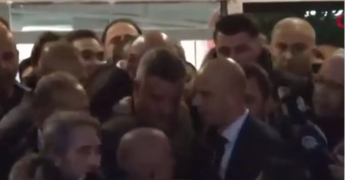 Saran'ın uçağı İstanbul'a iniş yaptı