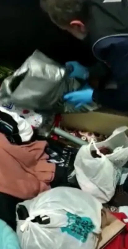 Diyarbakır'da torbacılara şafak baskını: 29 şüpheliden 24'ü tutuklandı - 2