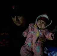 Yunanistan itiyor Türkiye kurtarıyor!