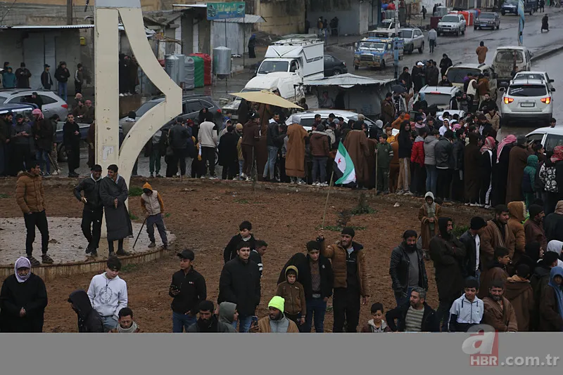 Suriyelilerden temizlik kutlaması! YPG çöktü: Rejim asıl şimdi düştü 24