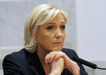 Le Pen: Avro öldü! Kendi paramıza dönelim