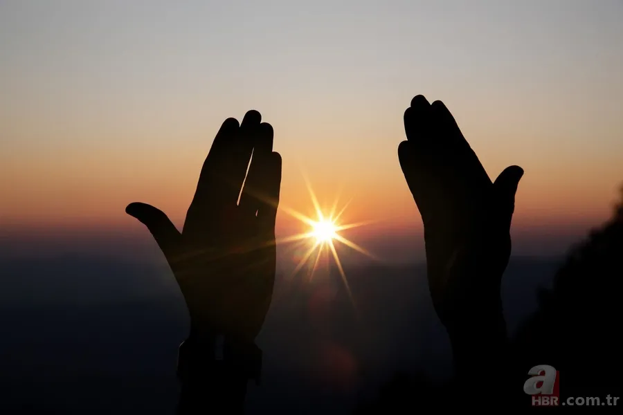 Tövbe İstiğfar duası Arapça okunuşu ve Türkçe anlamı! Regaip Kandili duası: Regaip Kandili çekilecek tesbihler ve zikirler… 1