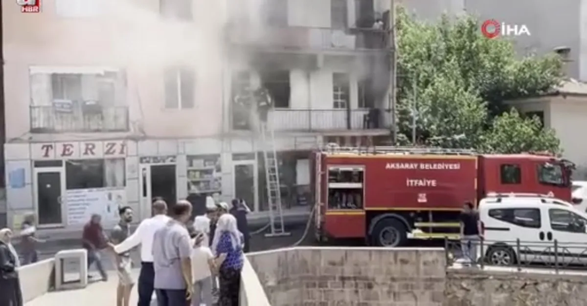Aksaray'da apartmanda yangın paniği