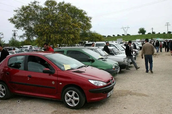İkinci el araba alacaklar dikkat! Satışlar durdu fiyat patladı