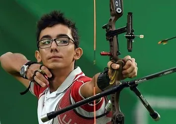 Mete Gazoz son 16 Turu'na yükseldi