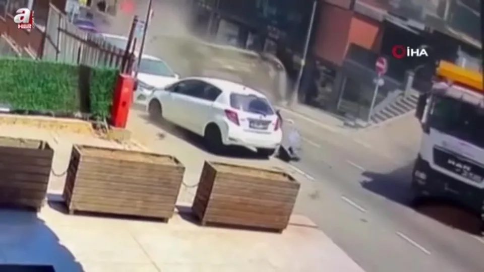 Üsküdar’da feci kaza kamerada