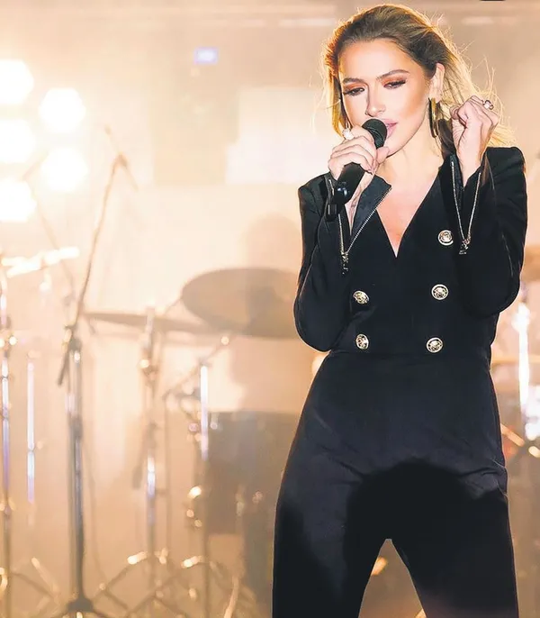 Hadise’nin eski eşi Mehmet Dinçerler’den ’teşhir’ göndermesi!