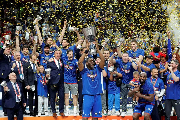 Son dakika: Anadolu Efes, Real Madrid'i yenerek şampiyon oldu - 6