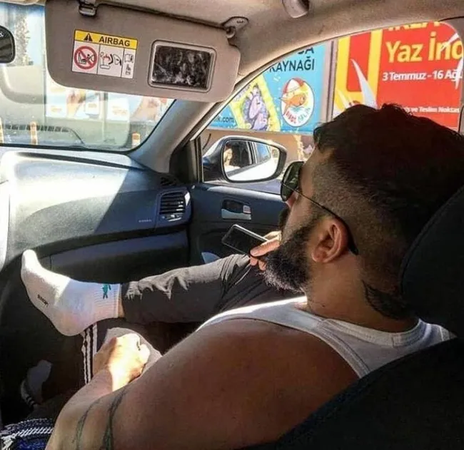 aydinda-firat-delikanli-isimli-sahis-engelli-genci-olduresiye-dovup-o-ani-sosyal-medyada-paylasti-1616671763340.jpg