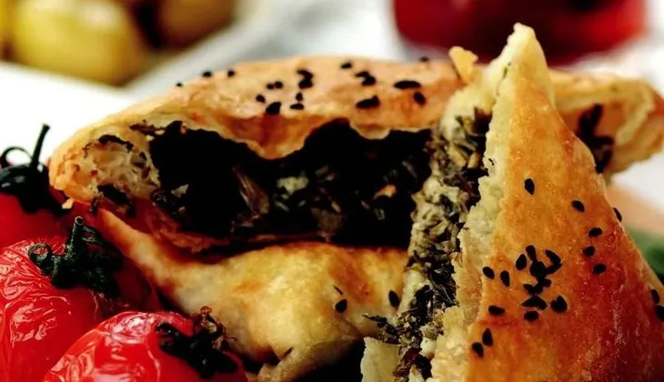 Çıtır çıtır pazılı börek nasıl yapılır? Çıtır çıtır pazılı börek nasıl yapılır?
