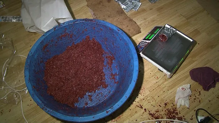 Son dakika: İstanbul merkezli 8 ilde kaçak nargile tütünü operasyonu: 52 şüpheli gözaltında