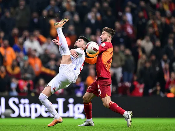 kayserispor-icradan-satiliga-cikarildi-mi-o-iddialara-yalanlama-geldi-1705497476105.jpg Kayserispor icradan satılığa çıkarıldı mı? O iddialara yalanlama geldi... - 1