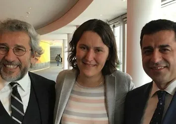 AP Türkiye raportörü Kati Piri'den FETÖ itirafı