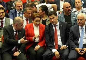 MHP’de ikiz kurultay krizi