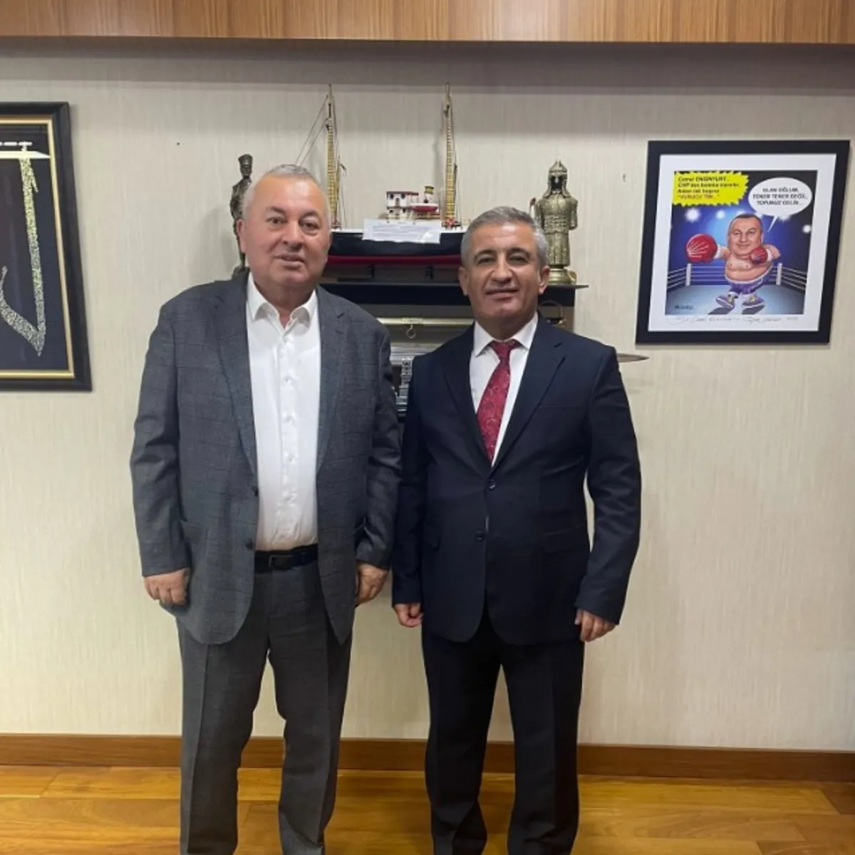 Yeni Parti milletvekili Enginyurt'un danışmanı Cem Tekinoğlu, fuhuş ve kara para aklama soruşturması kapsamında gözaltına alındı