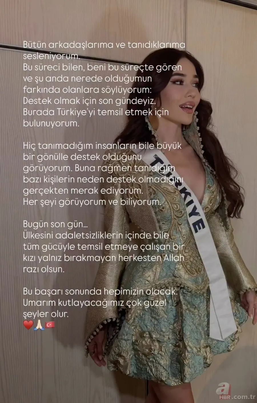 Ceren Arslan'dan Türk bayraklı paylaşım! Hürrem Sultan elbisesiyle hayran bıraktı 6